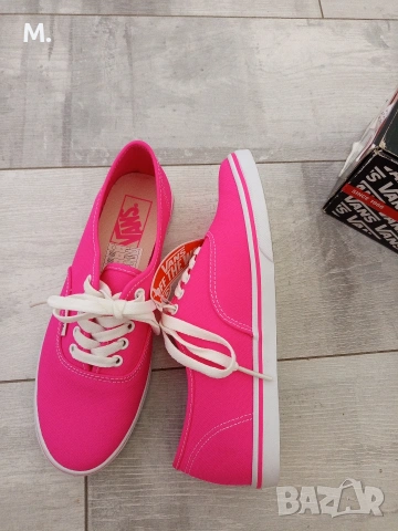 Нови кецове Vans Authentic Lo Pro, снимка 5 - Кецове - 54820483