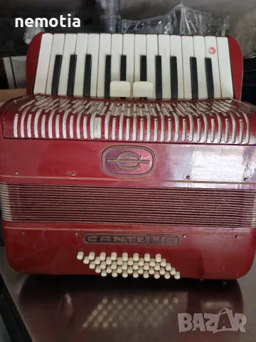 Акордеон Hohner cantulia 40  баса