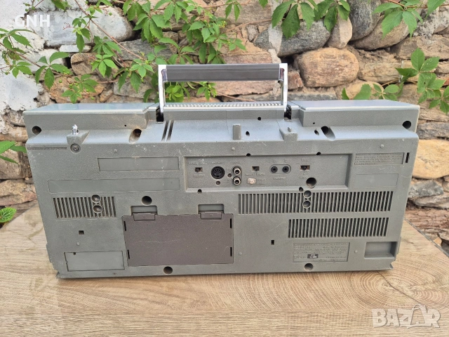 Радиокасетофон Hitachi TRK-7720E , снимка 4 - Радиокасетофони, транзистори - 55191891