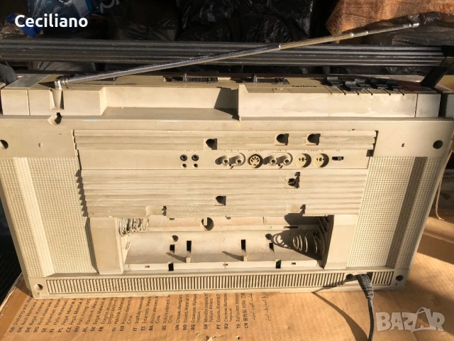 Радиокасетофон PHILIPS D8434, снимка 4 - Радиокасетофони, транзистори - 54720498