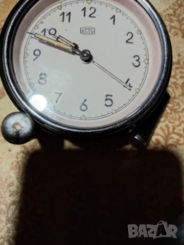 Часовник будилник , снимка 2 - Антикварни и старинни предмети - 52996779