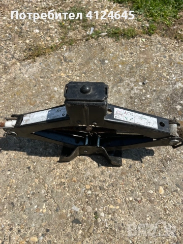 Оригинален крик от Рено Мастер, снимка 2 - Части - 54240765