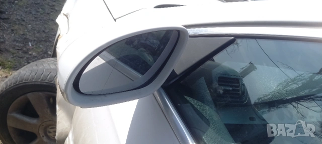 Ляво огледало за VW Passat B6, снимка 2 - Части - 54096897