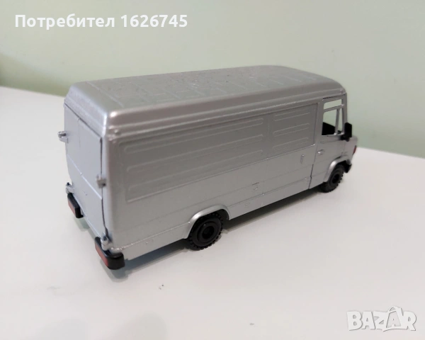 Mercedes-benz Conrad 1:43, снимка 3 - Колекции - 54546668