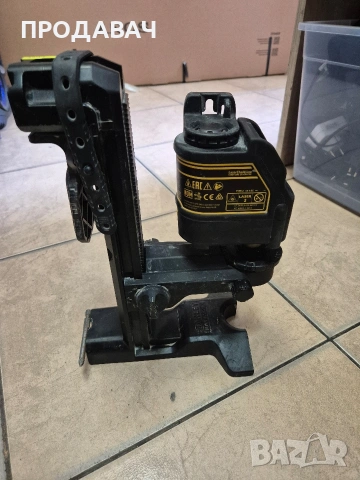 Лазерен нивел Dewalt dw088