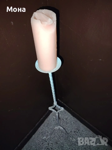 Стар кован свещник ! , снимка 2 - Други стоки за дома - 54346401