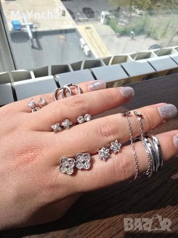 Лот Сребро 925 – 9 чифта обеци и 4 пръстена (вкл. Pandora)