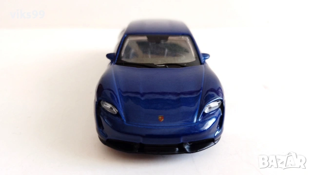 Bburago Porsche Taycan Turbo S - Мащаб 1:46, снимка 7 - Колекции - 53996303