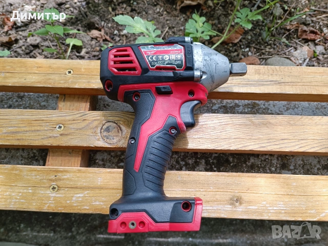 Milwaukee M18 BIW12 ½″ ударен гайковерт, снимка 4 - Винтоверти - 55253090