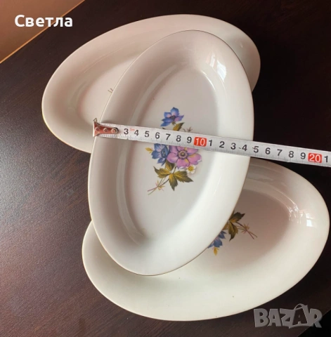 Чинии порцеланови, елипсовидни, 12 бр. за € 24, с р-ри 23/15см Качествен,дебел порцелан,Златен кант, снимка 2 - Чинии - 54167146