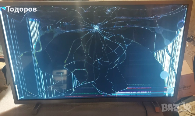 Philips 32PHS4504/12 със счупен екран 715G9916-C0A-002-004Y