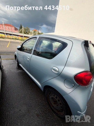 Toyota Aygo 1.0, снимка 4 - Автомобили и джипове - 54662583