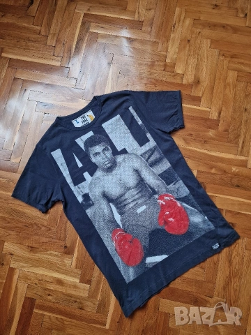 Страхотна мъжка лимитирана MOHAMMED ALI, размер S / M , снимка 2 - Тениски - 54520931