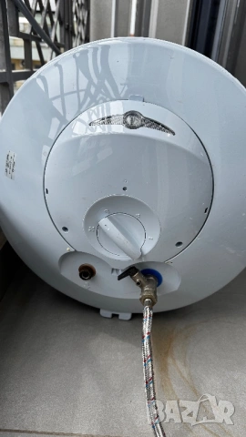 Бойлер Теси 100 литра вертикален, снимка 2 - Бойлери - 54220132