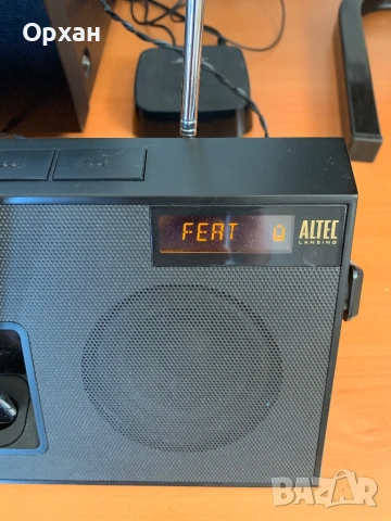 Altec Lansing iMT620 InMotion Classic – Портативна док станция и FM радио (ТОП състояние), снимка 4 - Аудиосистеми - 54717548