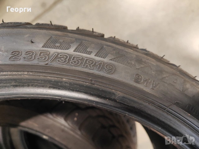2бр. зимни гуми 235/35/19 Bridgestone, снимка 3 - Гуми и джанти - 54717084