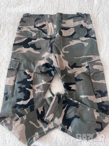 Мъжки камуфлажен карго панталон J&J Jeans Intelligence – W33/L32, снимка 2 - Панталони - 55665916