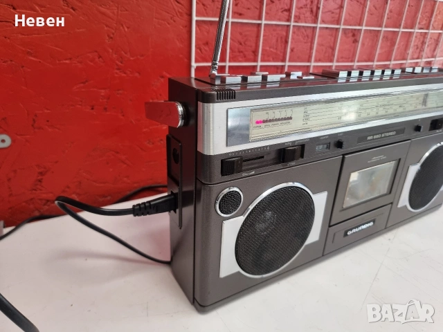 Радио касетофон GRUNDIG RR 660, снимка 5 - Радиокасетофони, транзистори - 54808167