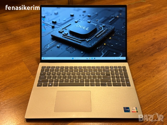 НОВ 16' WUXGA Core i7-1360p DELL Vostro 5630 16GB LPDDR5/1000GB NVMe/Nvidia RTX 2050/Бат. 8ч., снимка 2 - Лаптопи за игри - 54578893