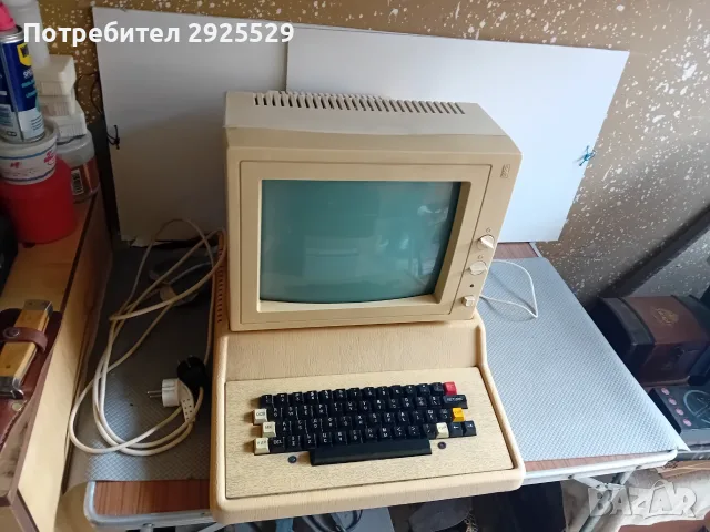 Компютър Правец 82 + Оригинален Монитор, снимка 3 - Антикварни и старинни предмети - 51671026