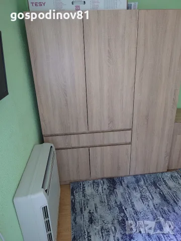 Мебели за спалня и всекидневна