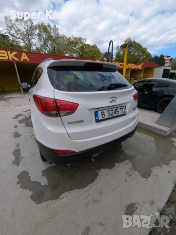 Hyundai ix35 2.0 diesel 4x4, снимка 4 - Автомобили и джипове - 54541204