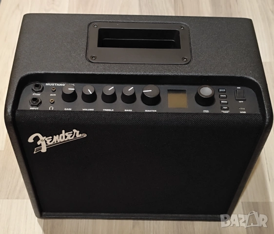 Моделиращ комбо усилвател Fender Mustang LT25