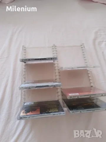 Стойка за дискове, снимка 2 - CD дискове - 55499611