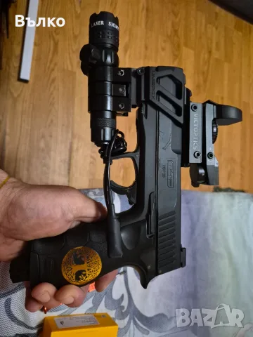 CO2 пистолет Umarex 50cal. 13jal, снимка 2 - Въздушно оръжие - 55661983