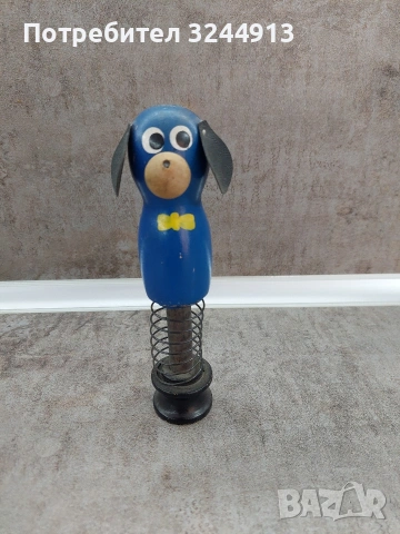 Дървена отварачка куче 