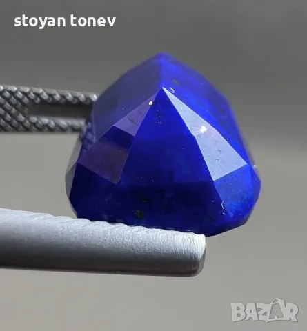 🌌 УНИКАТ: Фасетиран Кралски Лапис Лазули от Бадахшан 9.20 карата със Златно Пиритно „Сърце“ 🌌, снимка 6 - Други - 55336784