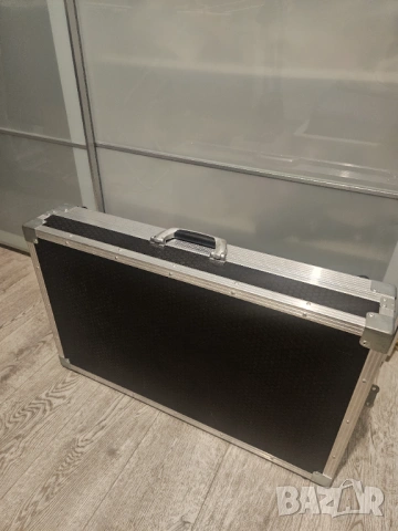 Твърд кейс за I Flx10