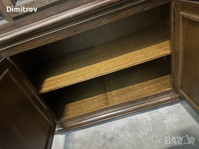 Масивна дъбова витрина, снимка 3 - Секции и витрини - 55379381