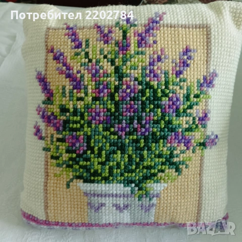 Декоративни възглавници  с бродерия, снимка 8 - Възглавници - 46883410