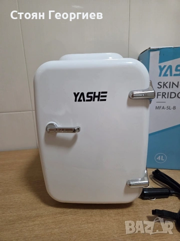 Мини хладилник YASHE Mini Fridge 4 литра 220V-12V DC Бял, снимка 3 - Хладилници - 55156370