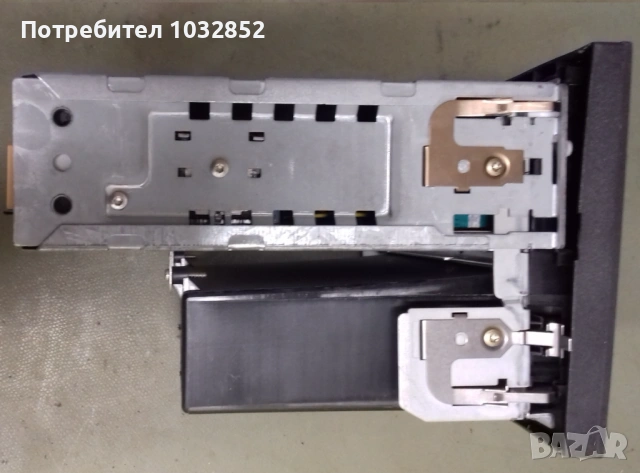 Grundig R2001, снимка 4 - Радиокасетофони, транзистори - 54159834