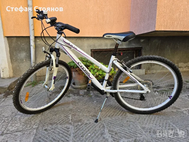 Продавам дамски велосипед Cross Julia (26 цола) – Отлично състояние