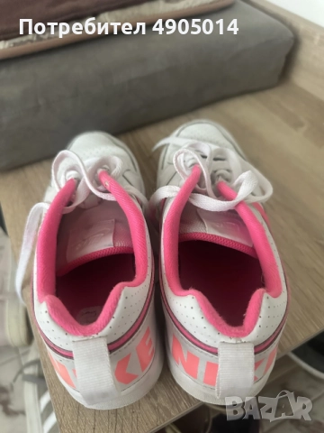 Употребявани дамски маратонки Nike, снимка 3 - Маратонки - 55630429