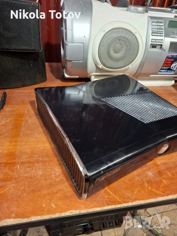 Продава се XBOX 360, снимка 2 - Xbox конзоли - 54909320