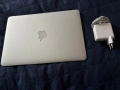 Продавам MacBook Air 13 със зарядно , снимка 1