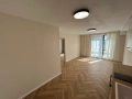 Собственик продава 3 стаен апартамент в кв. Възраждане 2, снимка 3