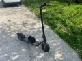 КАТО НОВА: Електрическа тротинетка Segway Ninebot F-серия + Подарък чанта, снимка 1