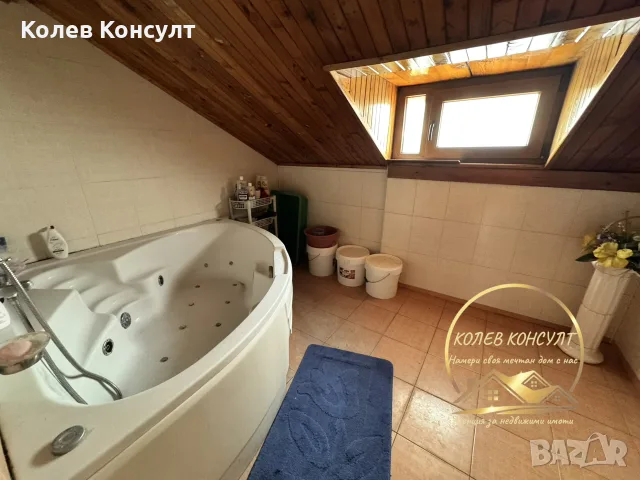къща близнак в град Чирпан, снимка 16 - Етаж от къща - 55351732