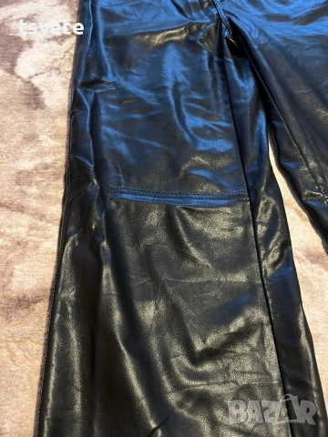 Кожен панталон Bershka , снимка 2 - Панталони - 54168255
