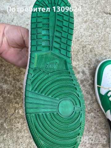 Nike Air Jordan 1 Low в цвят "Pine Green" (зелено/бяло/черно)., снимка 8 - Други - 54567555