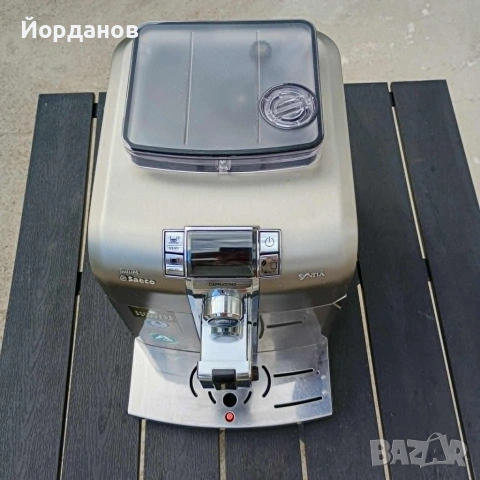 Кафемашина Saeco Syntia, снимка 2 - Кафемашини - 55165804