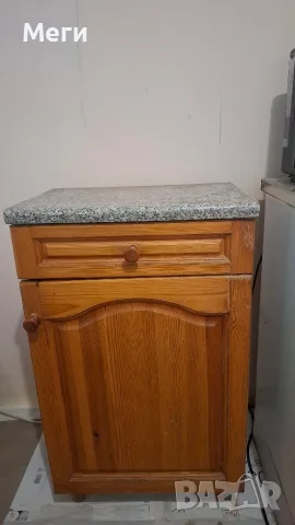 Продавам кухненски шкаф от чам с мивка. Дължина-1.00м Ширина 60см Височина-85см Цената е 80€ Шкаф з, снимка 5 - Кухни - 55678649