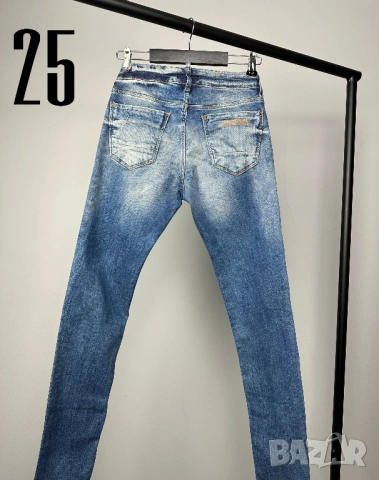 DSQUARED дамски дънки  8 модела , снимка 17 - Дънки - 49346979