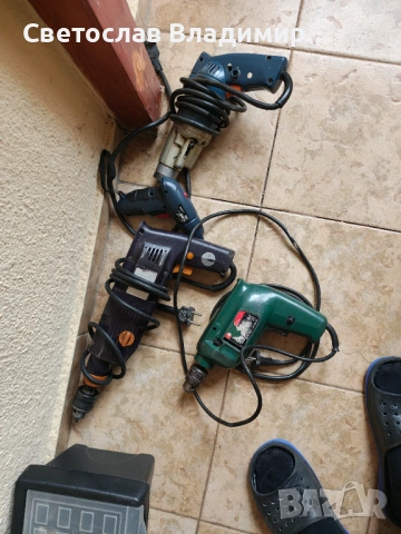 Използван електрически трион Makita, 4 бормашини (1 ударна) и електрическа отвертка., снимка 6 - Бормашини - 54019196