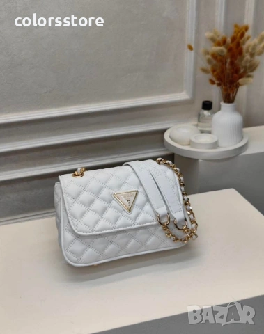 Бяла чанта Guess-IM46ü
